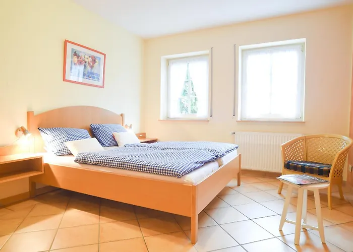 Hof Koehne - Haus Am Spielplatz - Schweinchen